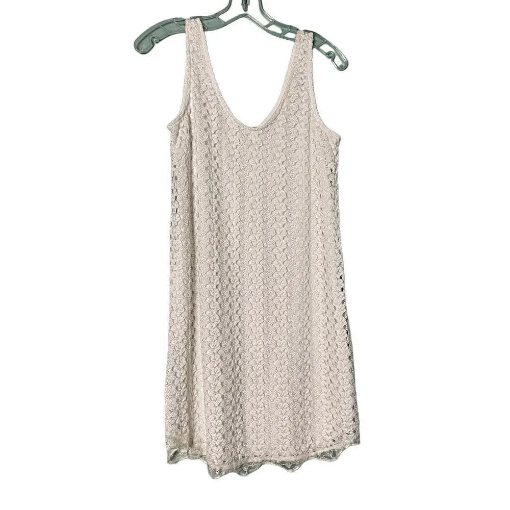Soprano Crochet Lace White Sleeveless Less Medium made in USA lined